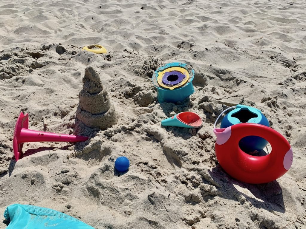 zabawki plażowe quut