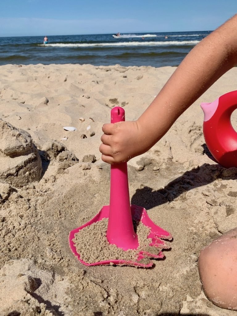 najlepsze zabawki na plażę