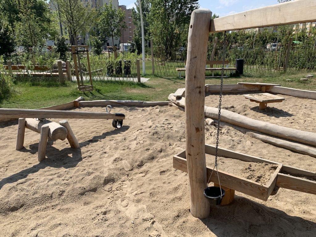 naturalny plac zabaw ekopark ursus