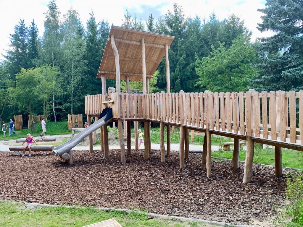 leśny naturalny plac zabaw w powsinie